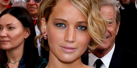 jennifer lawrence nude scandal|Jennifer Lawrence addresses nude photo hack: It was so。